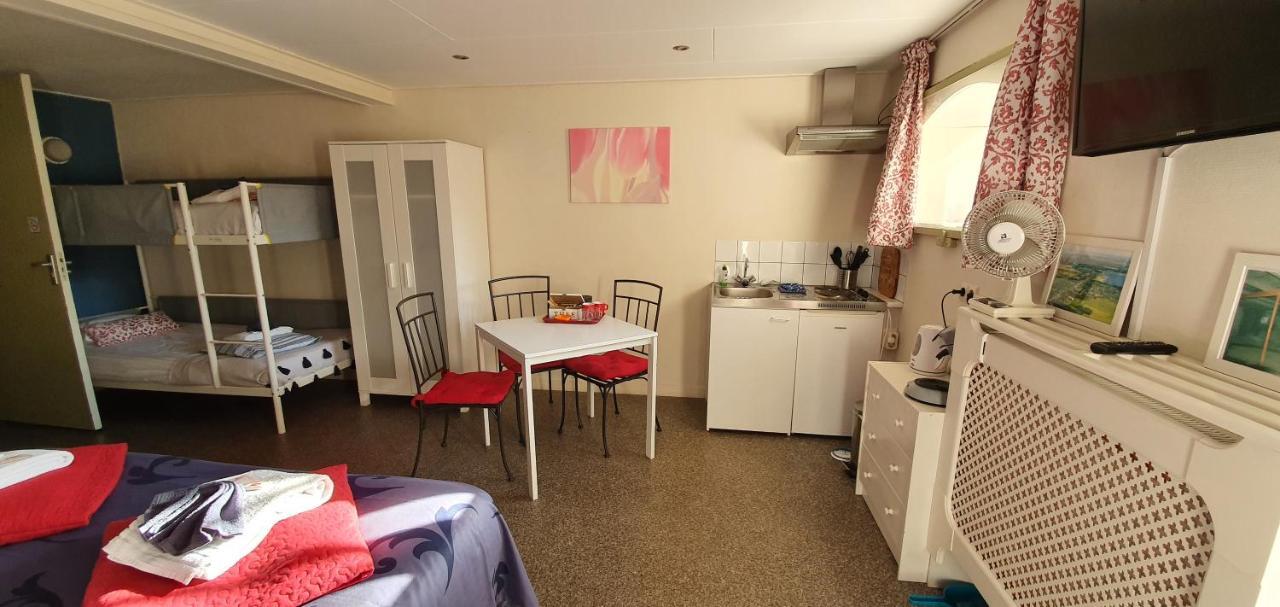 B&B Blauwestadhoeve Midwolda Εξωτερικό φωτογραφία
